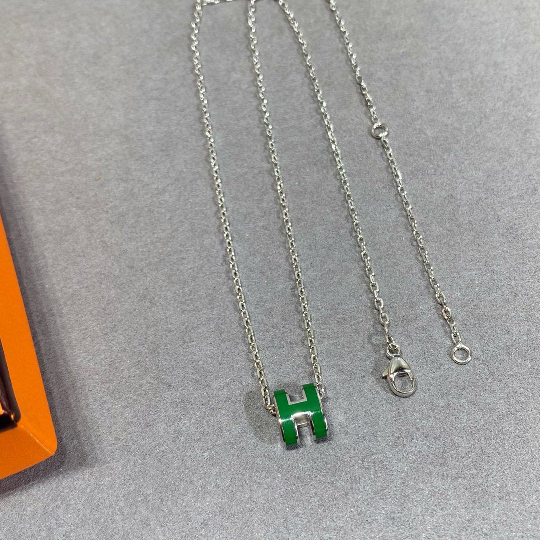 [OAK JURI]POP H GREEN NECKLACE SILVER AND GOLD