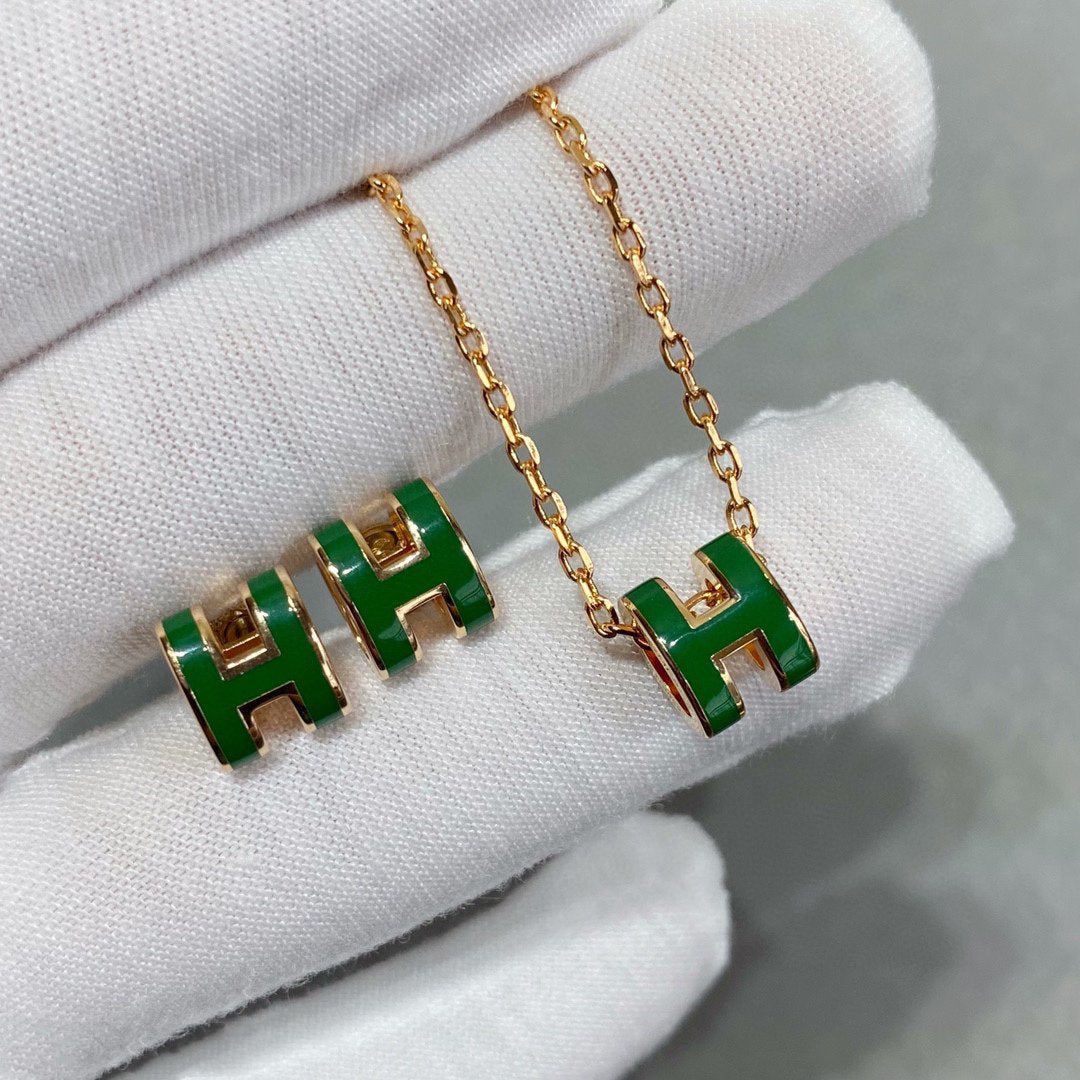 [OAK JURI]POP H GREEN NECKLACE SILVER AND GOLD
