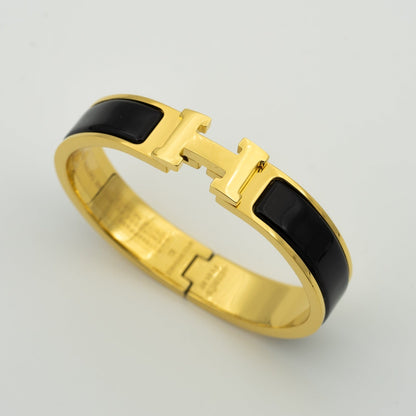 [OAK JURI]H BLACK BRACELET