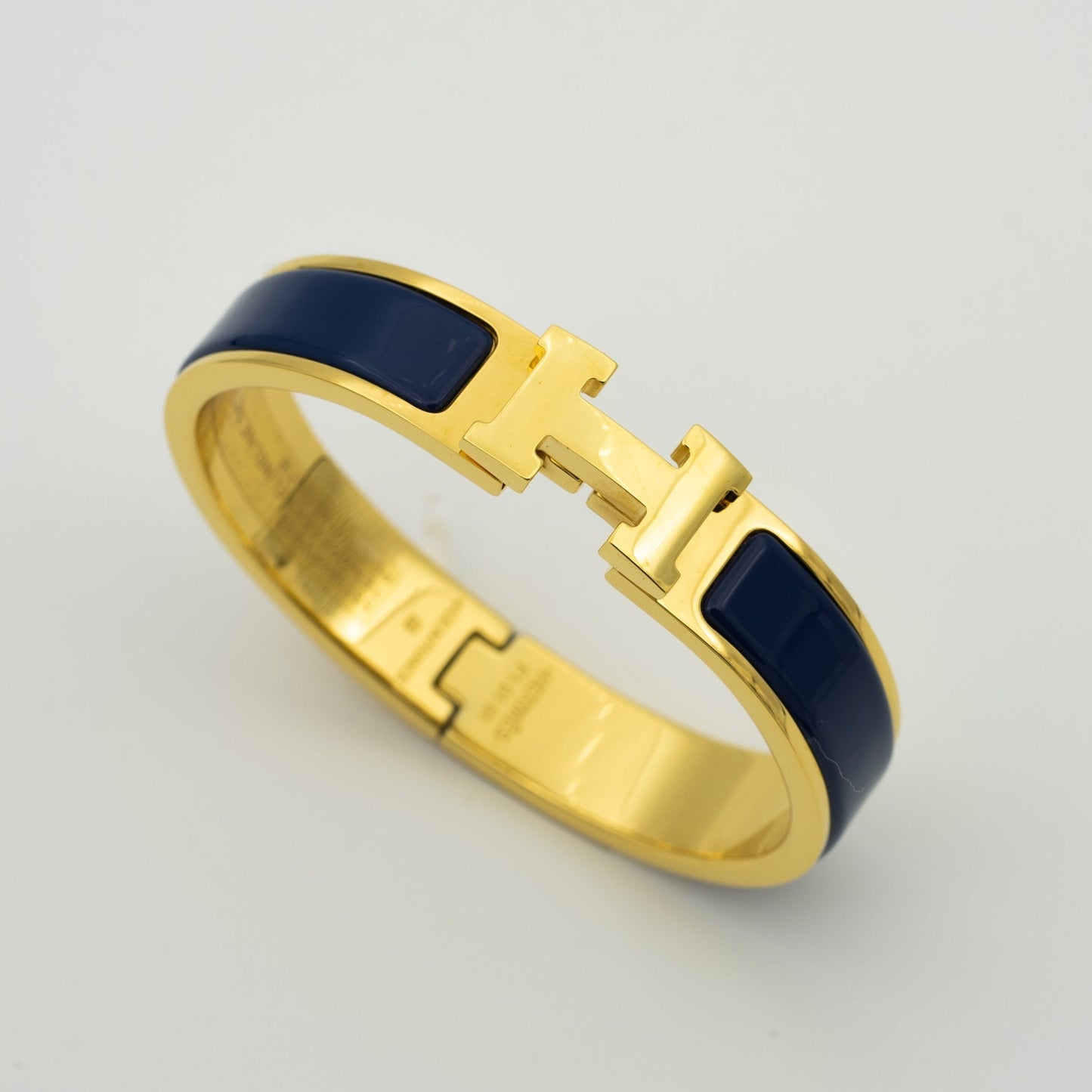[OAK JURI]H BLUE BRACELET