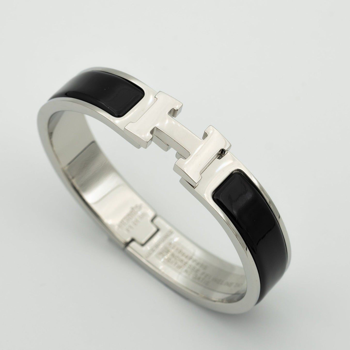 [OAK JURI]H BLACK BRACELET