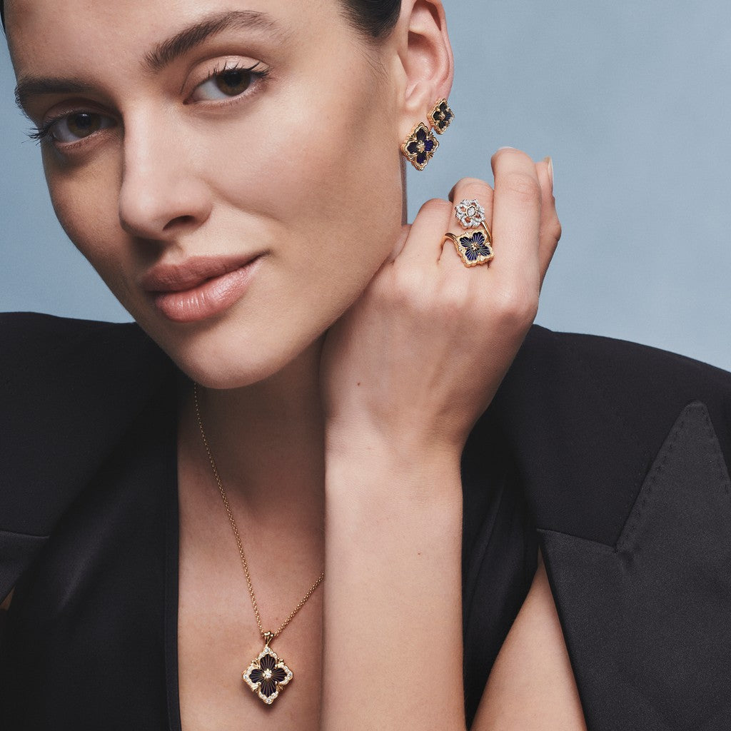 [OAK JURI]OPERA TULLE GOLD BUTTON EARRINGS ENAMELED ELEMENT