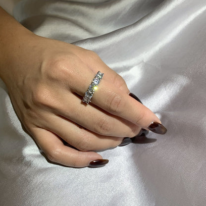 [OAK JURI]Gorgeous Round Cut Tennis Ring