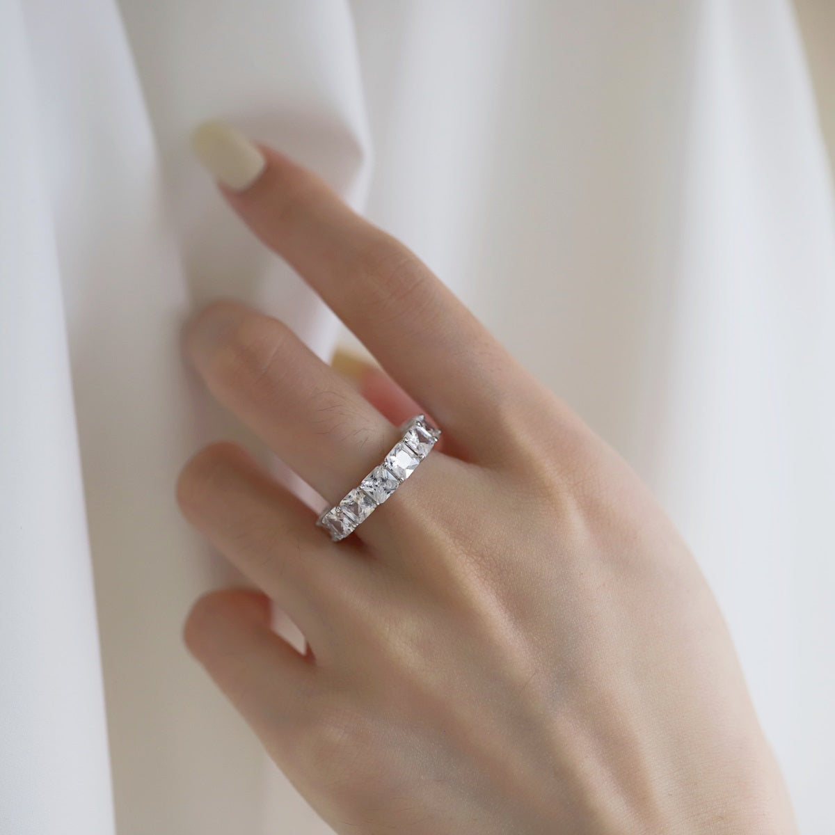 [OAK JURI]Elegant Princess Cut Tennis Ring