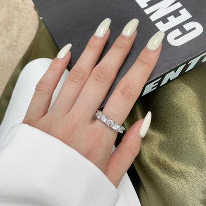 [OAK JURI]Gorgeous Round Cut Tennis Ring