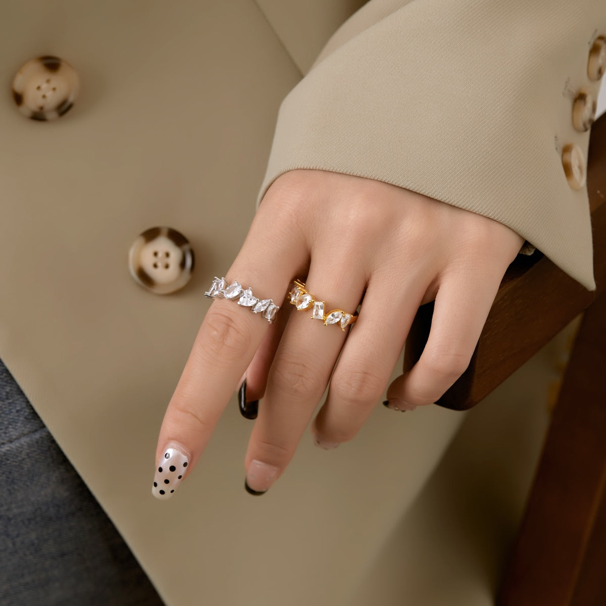 [OAK JURI]Delicate Multi Cut Ring