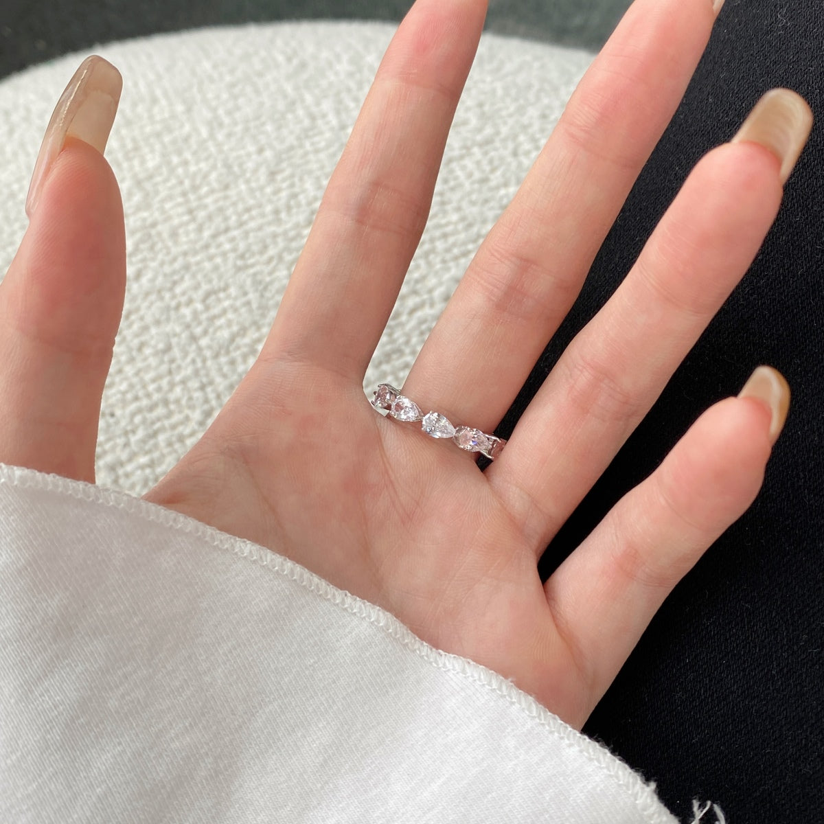 [OAK JURI]Exquisite Pear Cut Tennis Ring