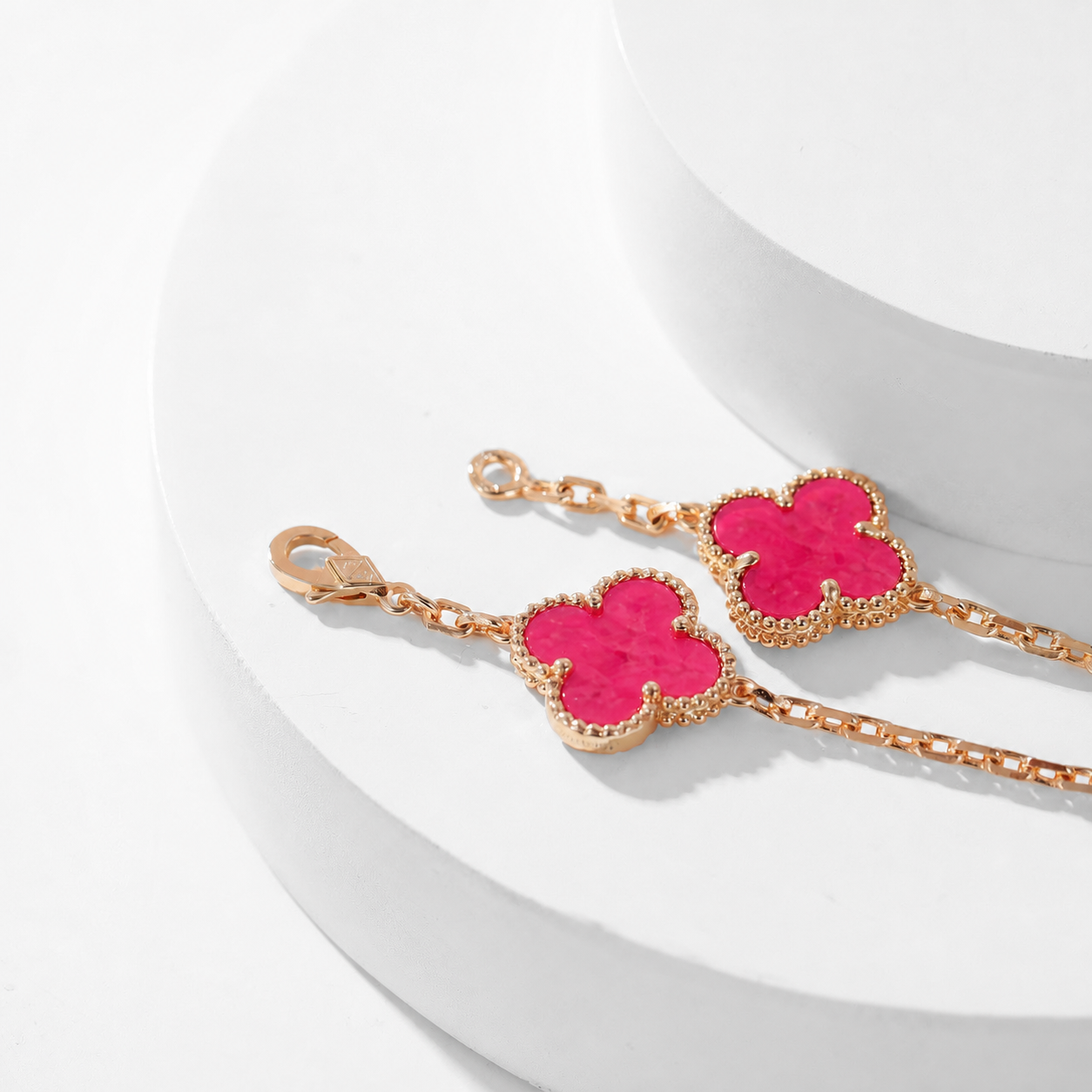 [OAK JURI]CLOVER 10 MOTIFS PINK ENAMEL NECKLACE