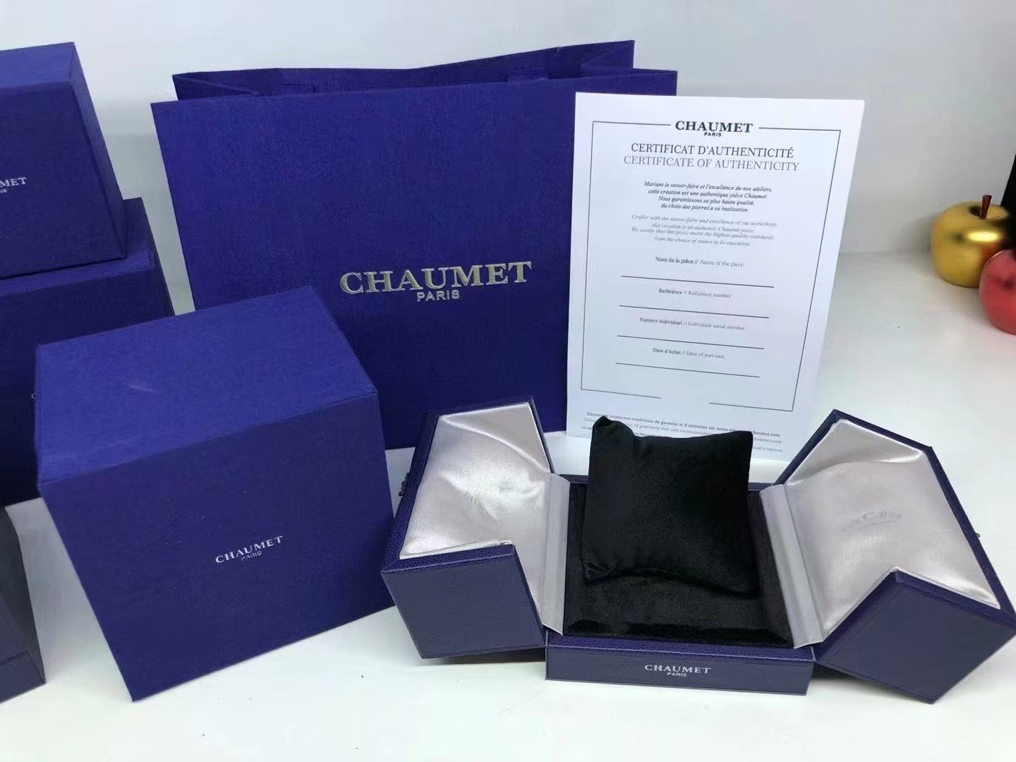 [OAK JURI]CH BOX GIFT BAG