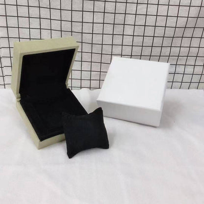 [OAK JURI]VA CLOVER BOX GIFT BAG