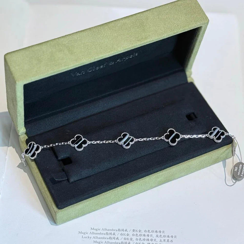 [OAK JURI] CLOVER 5 MOTIF PULSAR STONE BRACELET COLLECTION