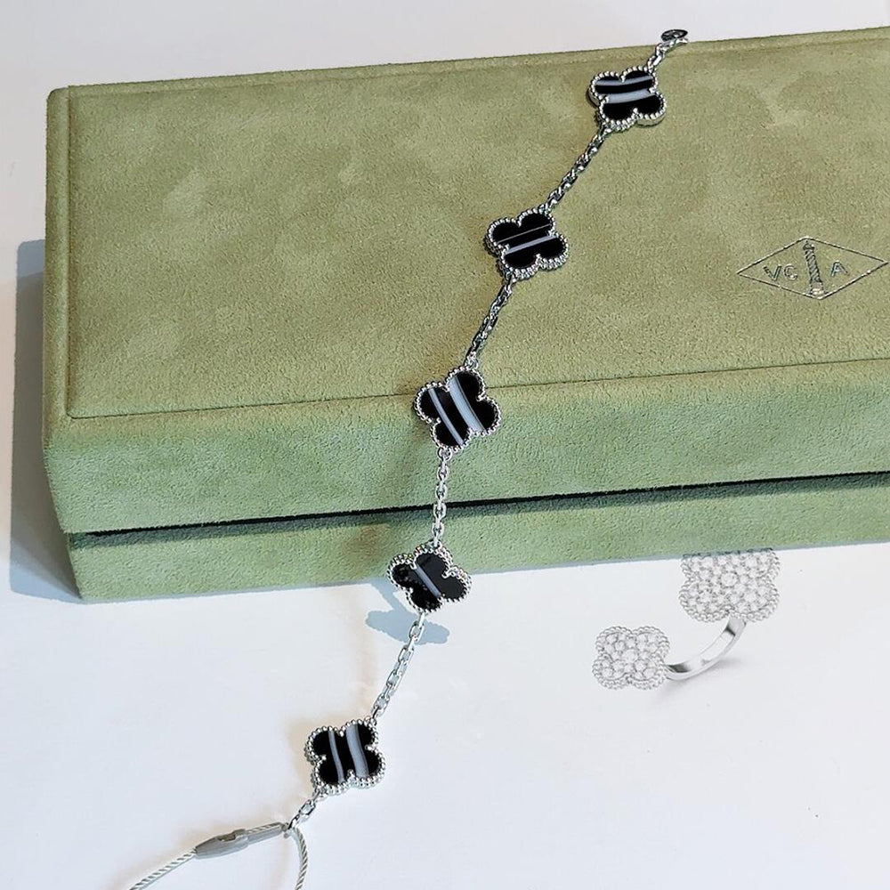 [OAK JURI]CLOVER 5 MOTIF VEINED ONYX BRACELET SILVER