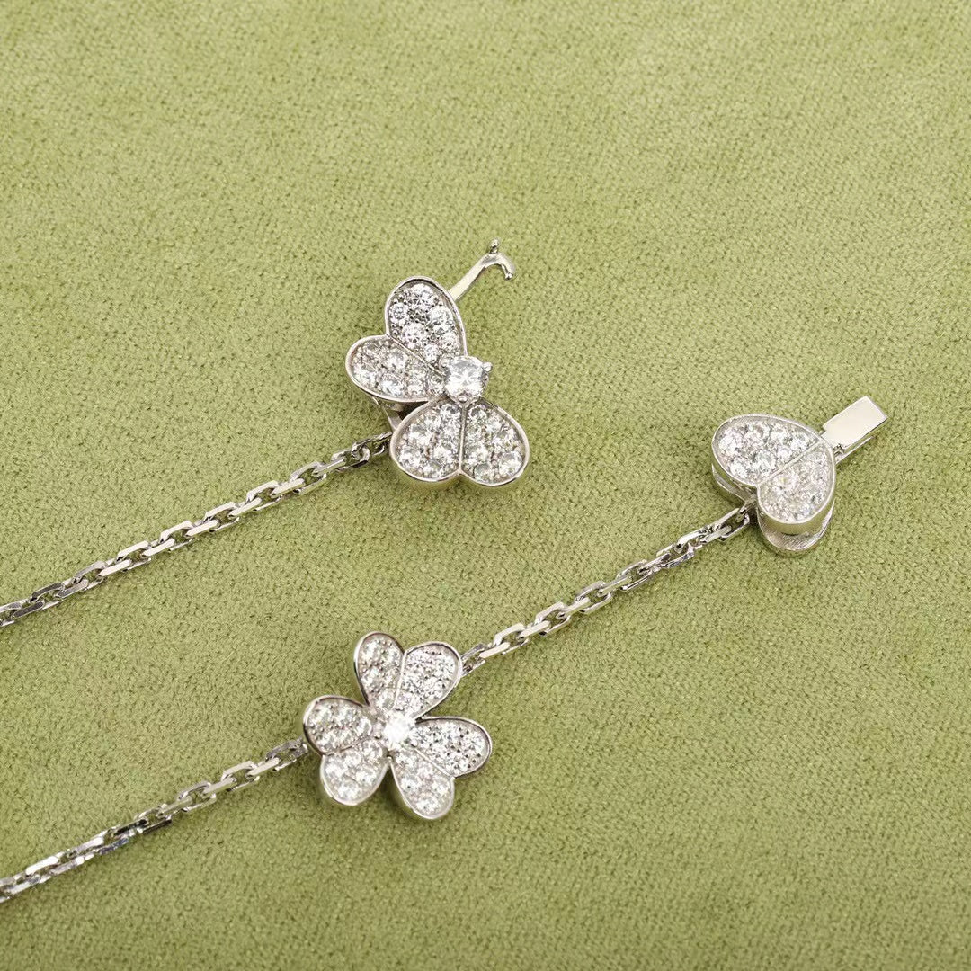 [OAK JURI]FRIVOLE SILVER 9 FLOWERS NECKLACE