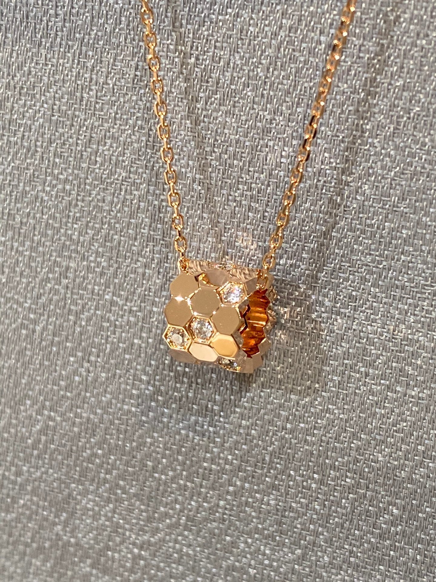 [OAK JURI]BEE LOVE DIAMOND NECKLACE