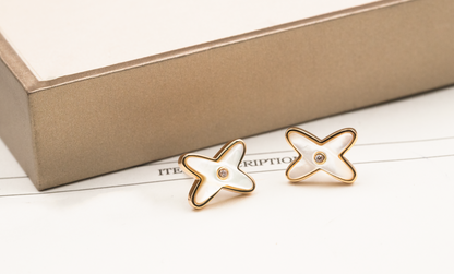 [OAK JURI]JEUX DE WHITE MOP PINK GOLD DIAMOND EARRINGS
