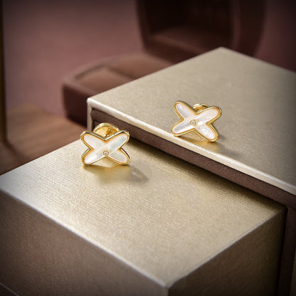 [OAK JURI]JEUX DE WHITE MOP GOLD DIAMOND EARRINGS
