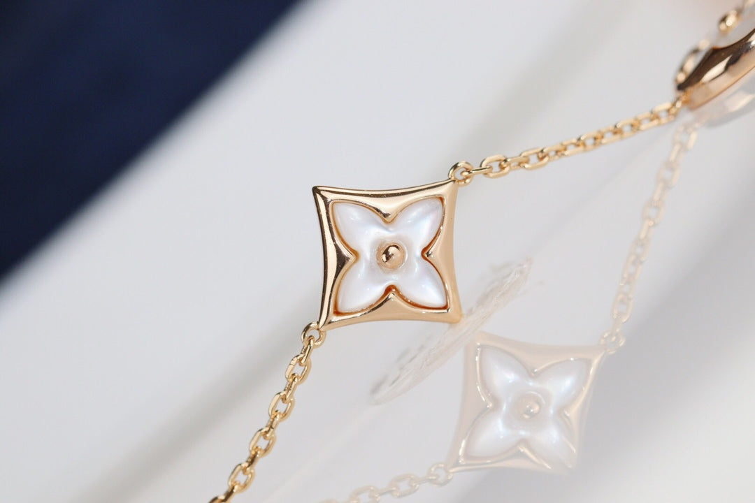 [OAK JURI]LEAF CLOVER BRACELET