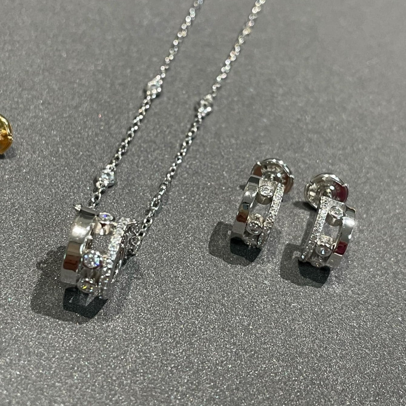 [OAK JURI]CHAIN MOVE ROMANE PEDAND NECKLACE