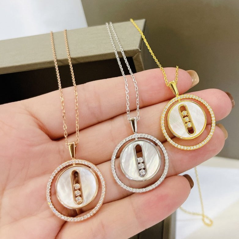 [OAK JURI]LUCKY MOVE MM NACRE BLANCHE DIAMOND NECKLACE