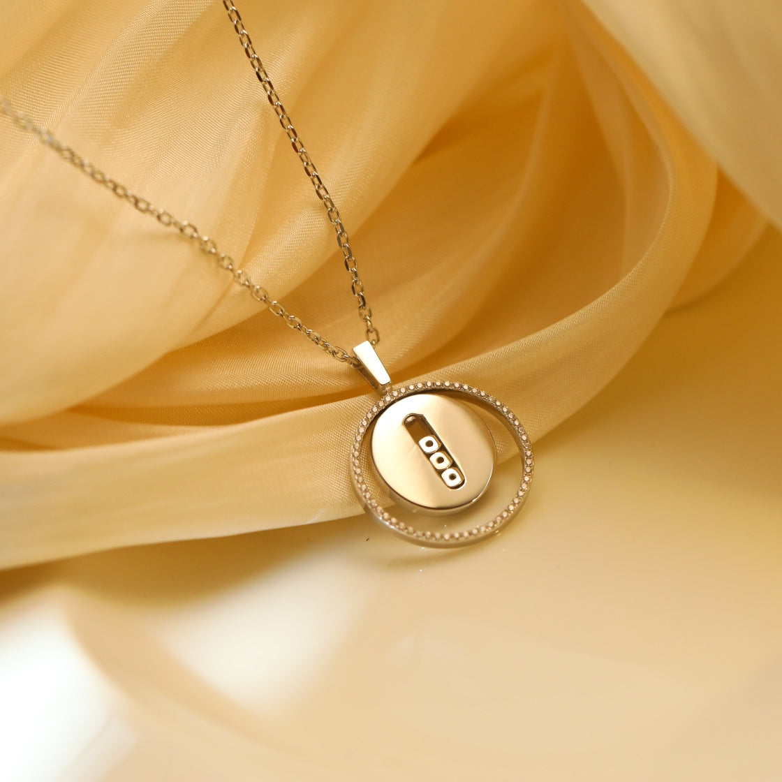 [OAK JURI]LUCKY MOVE MM SILVER DIAMOND NECKLACE