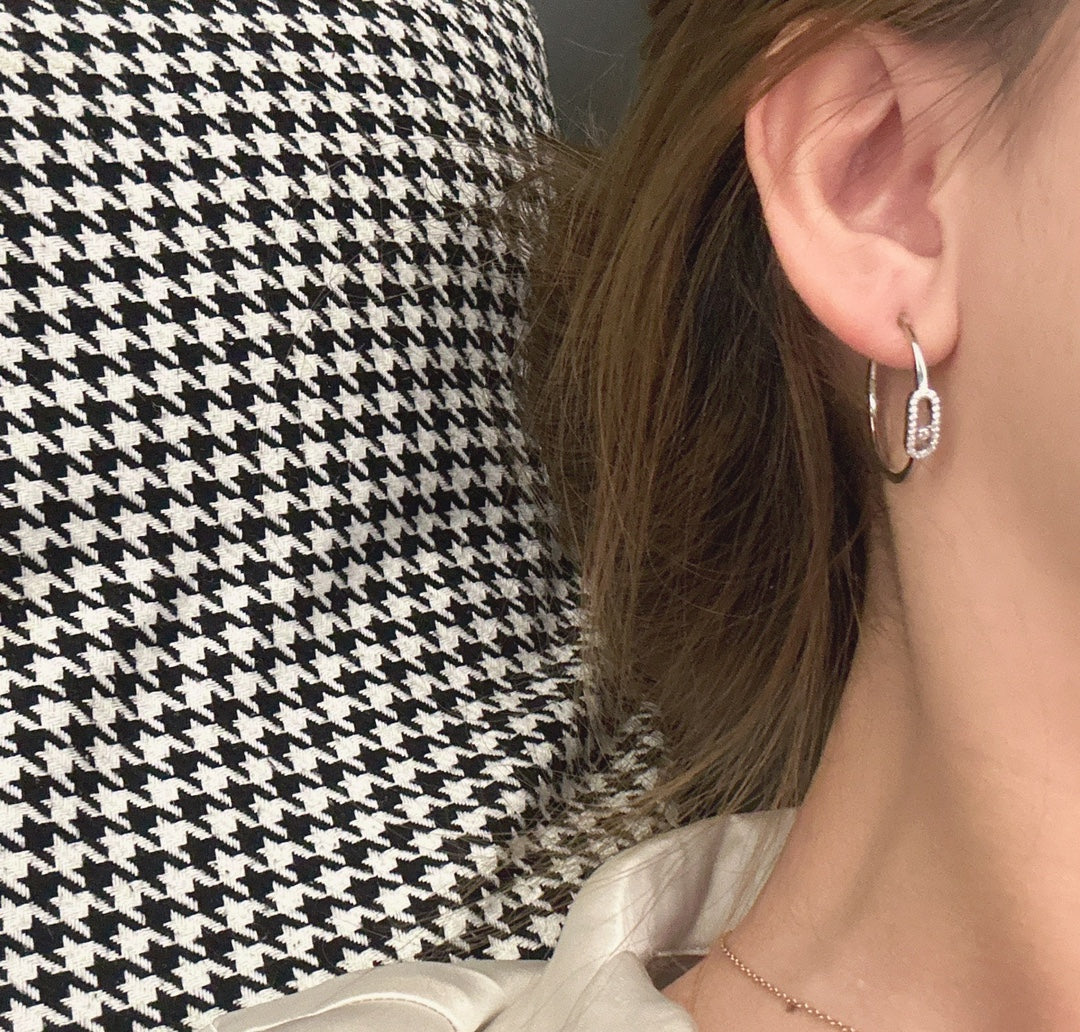 [OAK JURI]CREOLES MOVE UNO PM DIAMOND EARRINGS