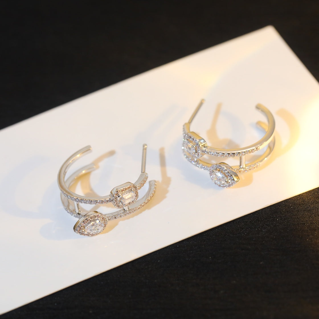 [OAK JURI]CREOLES MY TWIN 2 RANGS SILVER DIAMOND EARRINGS