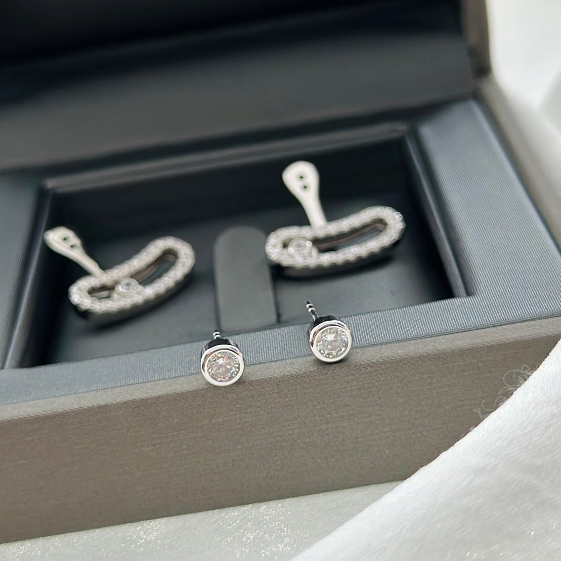 [OAK JURI]MOVE UNO SILVER DIAMOND EARRINGS