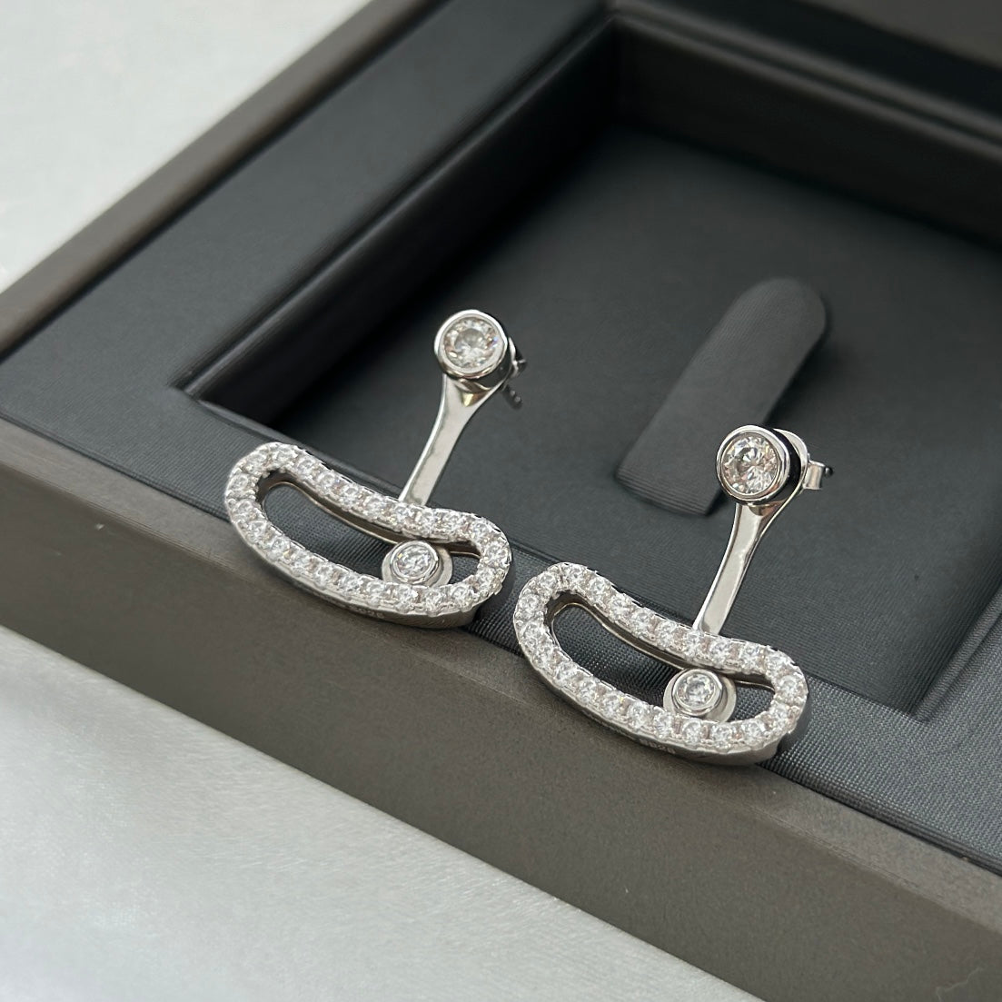 [OAK JURI]MOVE UNO SILVER DIAMOND EARRINGS
