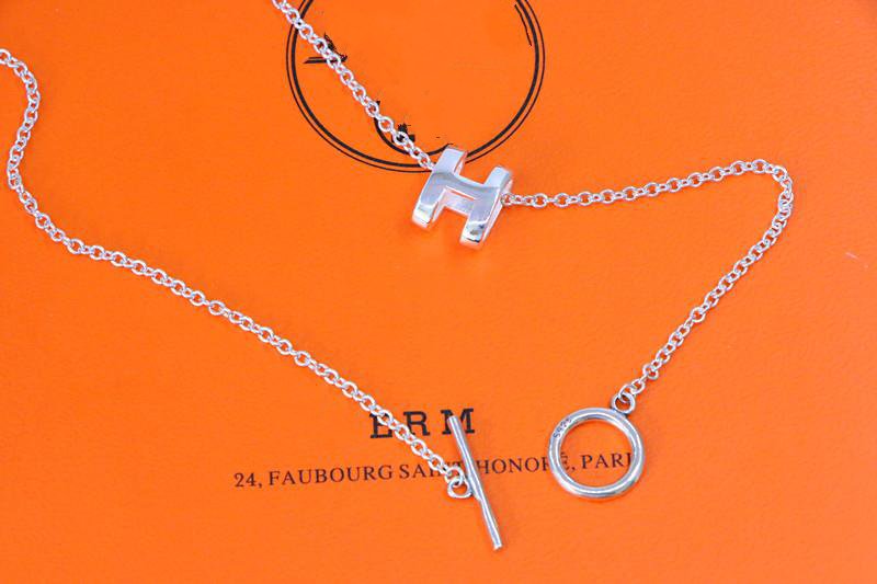 [OAK JURI]HM NECKLACE H LETTER OVAL SERIES
