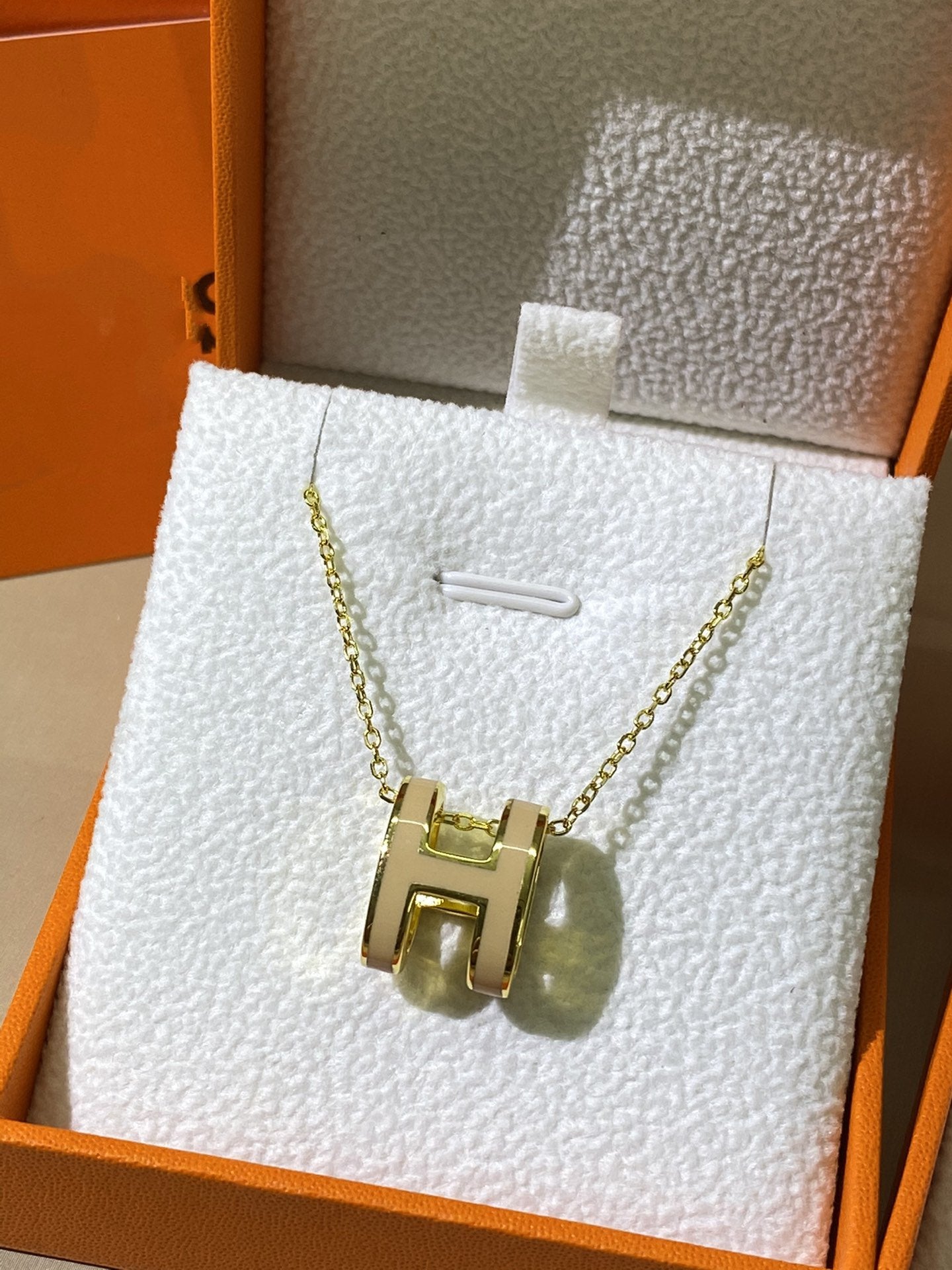 [OAK JURI]HM CLIC YELLOW ENAMEL GOLD NECKLACE