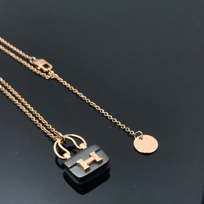[OAK JURI]WOMEN'S HM AMULETTES CONSTANCE PENDANT NECKLACE