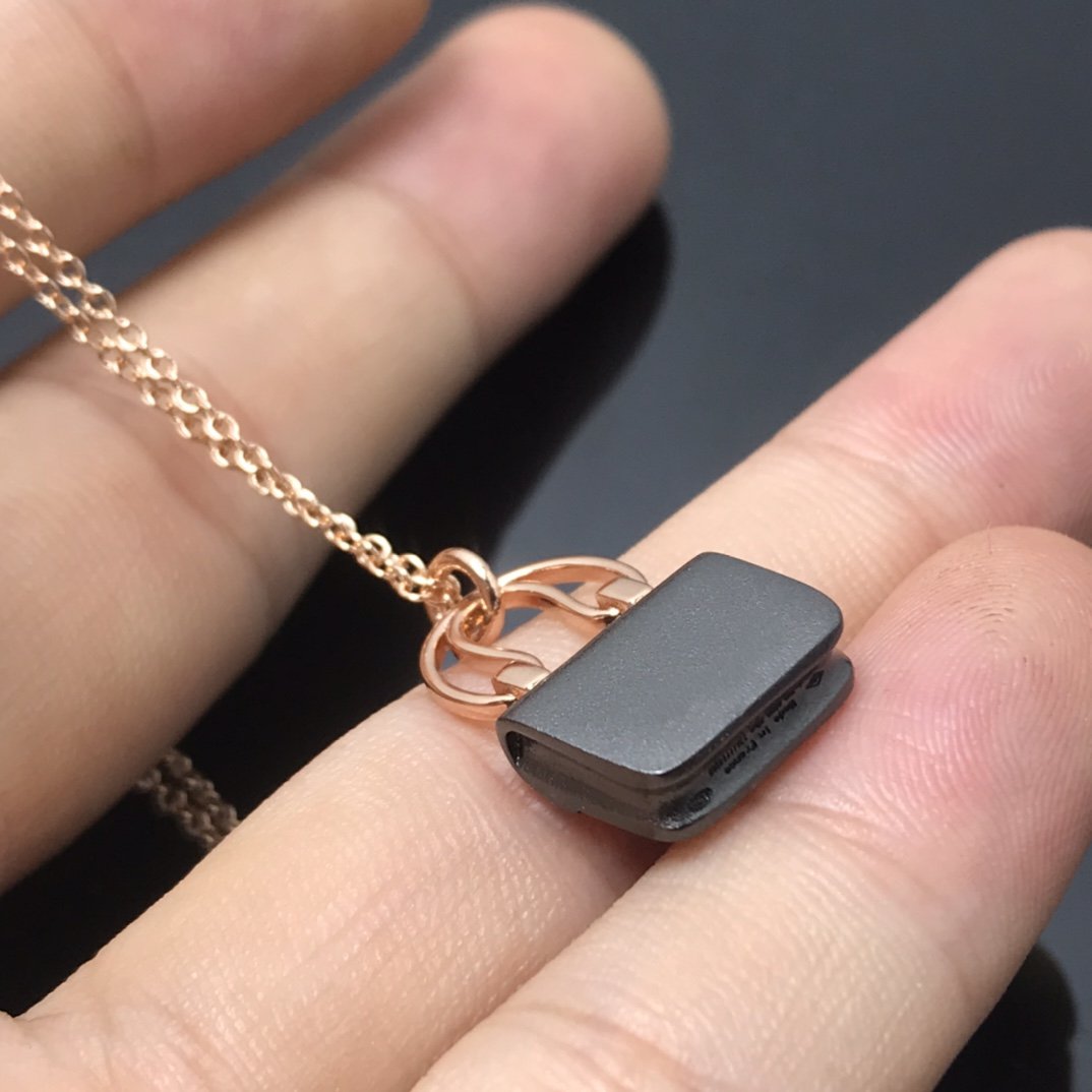 [OAK JURI]WOMEN'S HM AMULETTES CONSTANCE PENDANT NECKLACE