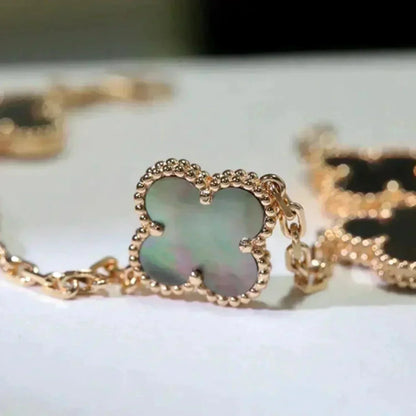 [OAK JURI] CLOVER 5 MOTIF GRAY MOP BRACELET COLLECTION