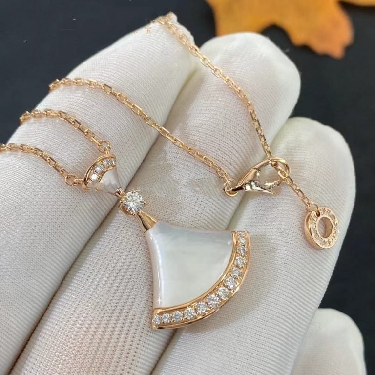 [OAK JURI]DREAM NECKLACE MOP PINK GOLD DIAMOND