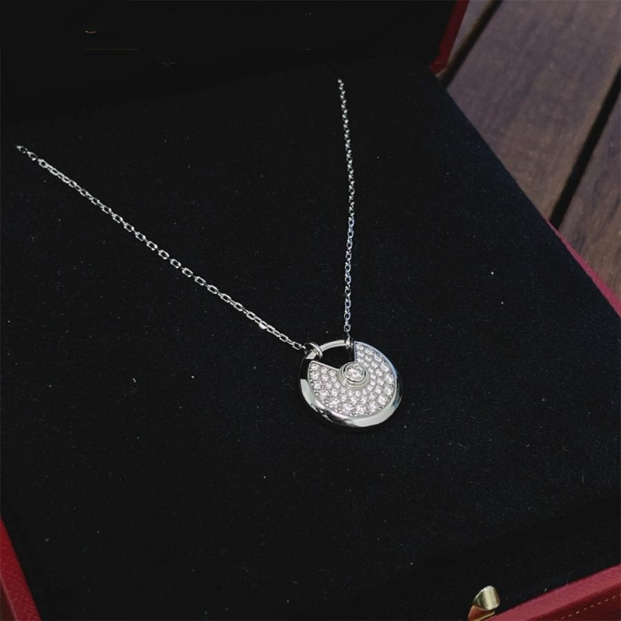 [OAK JURI]AMULETTE SILVER FULL DIAMOND NECKLACE
