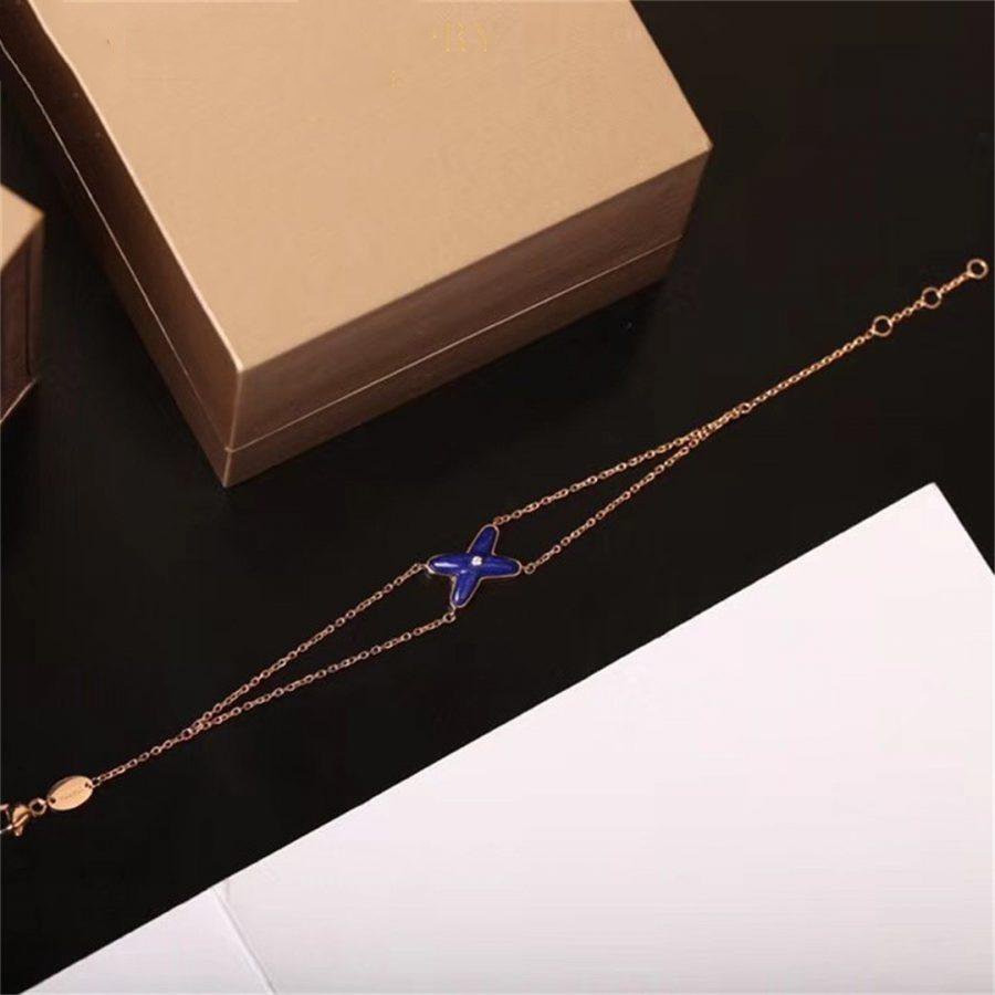 [OAK JURI]Hollow Design Four-Leaf Clover Flower Shape Ring