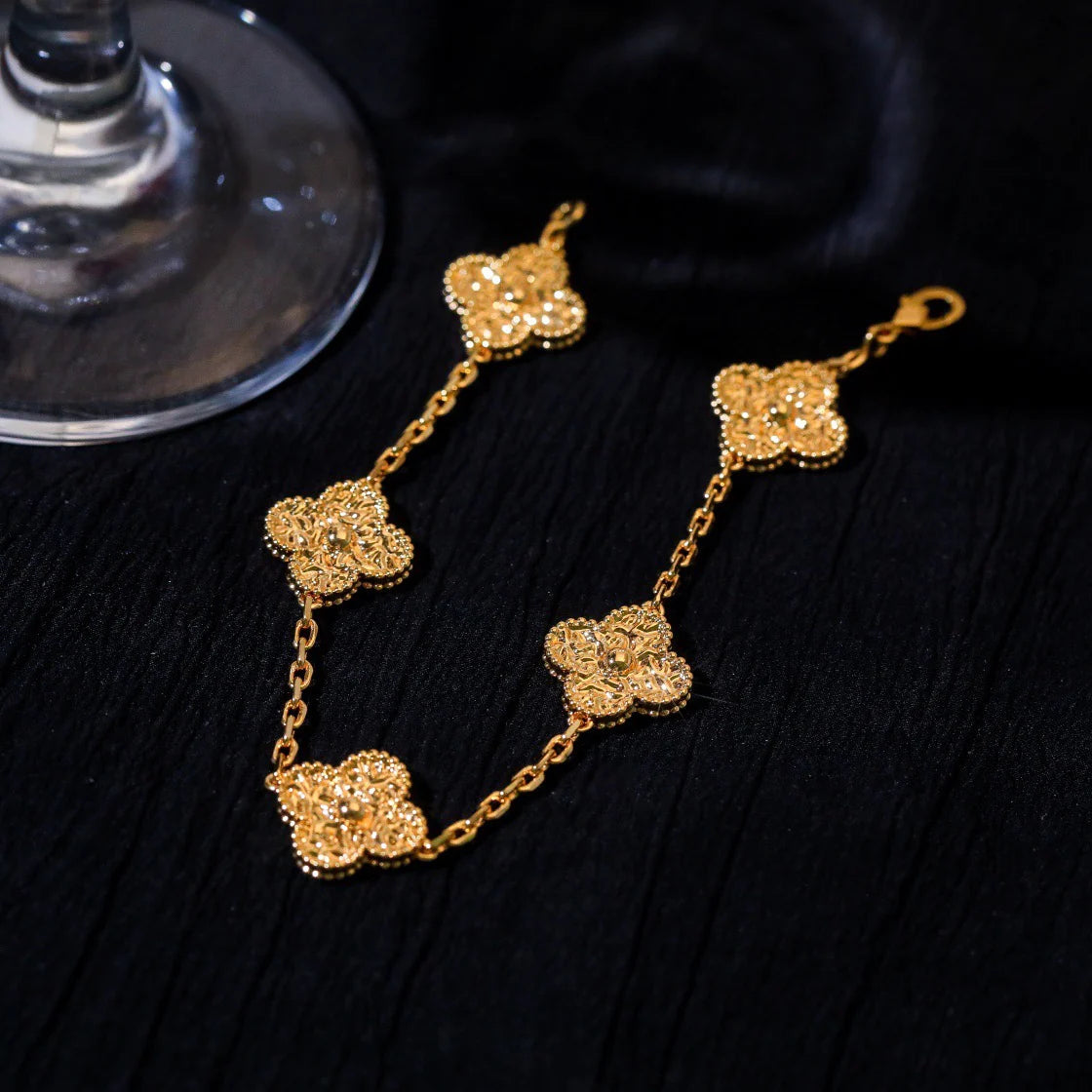 [OAK JURI]CLOVER 5 MOTIFS BRONZING BRACELET