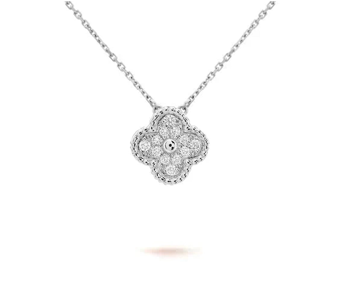 [OAK JURI]CLOVER 15MM NECKLACE SILVER COLLECTION
