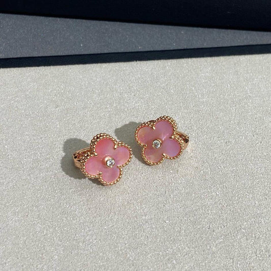 [OAK JURI]CLOVER MEDIUM 1 DIAMOND PINK EARRINGS