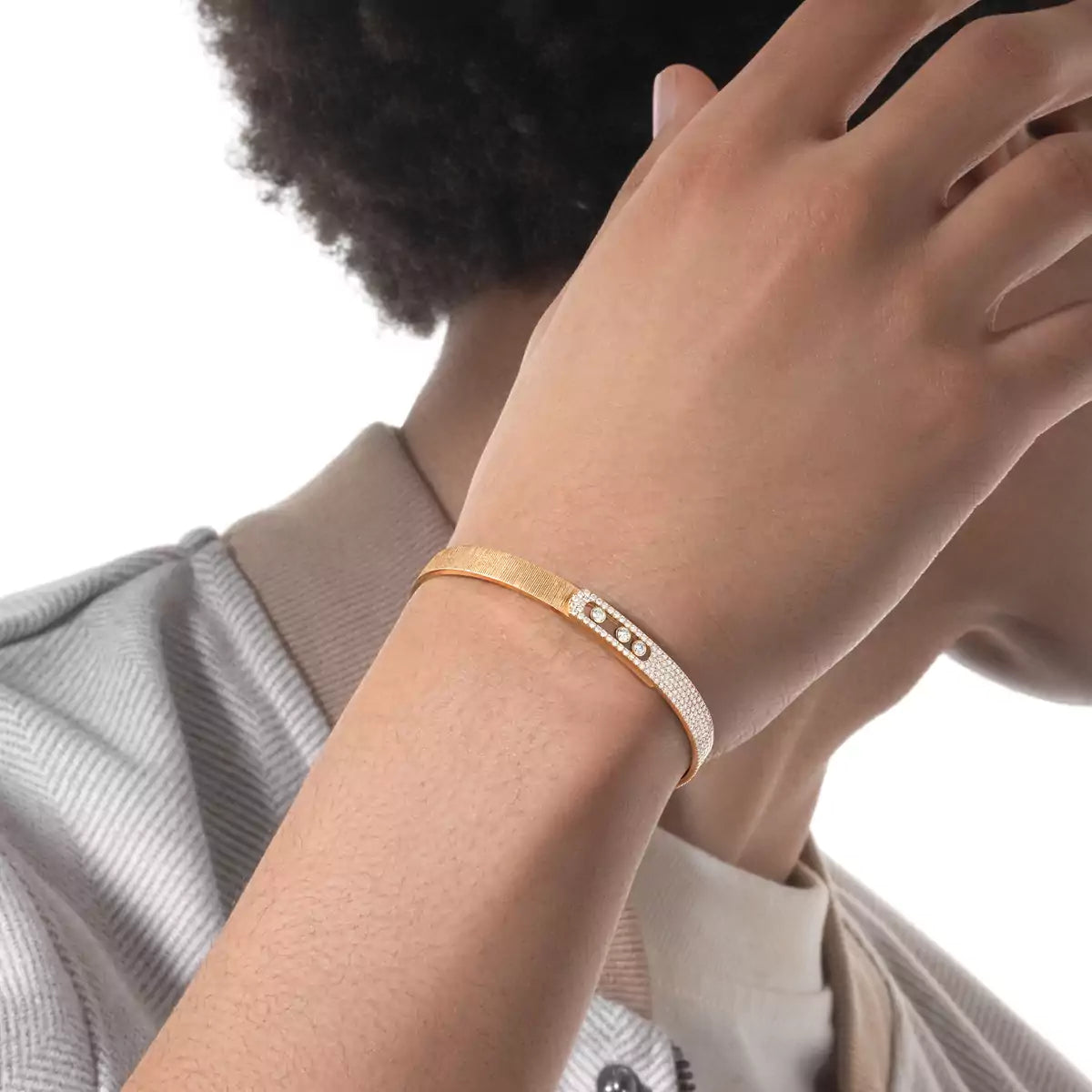 [OAK JURI]Move Noa Ciselé half pavé bangle