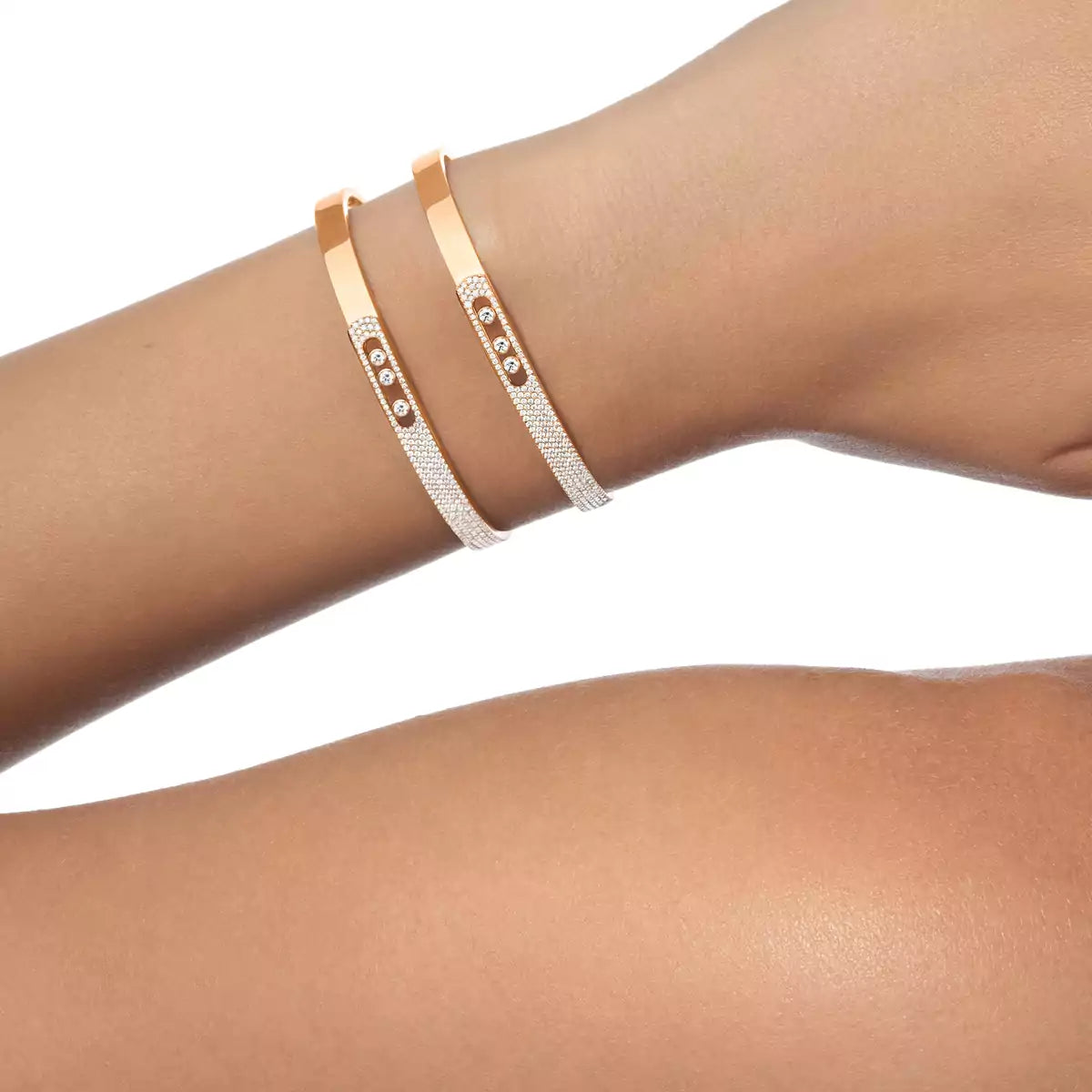 [OAK JURI]Move Noa Rose Gold Pavé Diamond Bangle Bracelet
