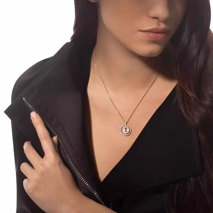 [OAK JURI]Lucky Move Diamond Necklace in Rose Gold and White Mother-of-Pearl