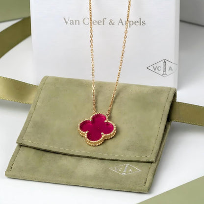 [OAK JURI] CLOVER 1 MOTIFS PINK ENAMEL NECKLACE