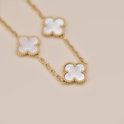 [OAK JURI]CLOVER  5 MOTIF WHITE MOP BRACELET
