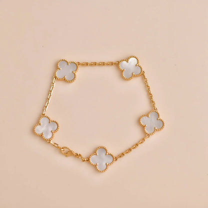 [OAK JURI]CLOVER WHITE PEARL MOP 5 MOTIF BRACELET COLLECTION