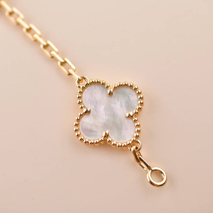 [OAK JURI]CLOVER  5 MOTIF WHITE MOP BRACELET