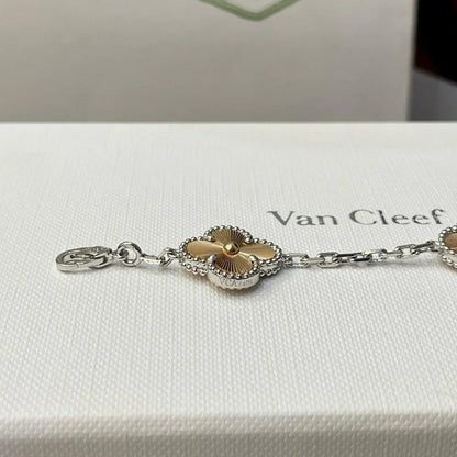 [OAK JURI] CLOVER 5 MOTIF LASER BRACELET COLLECTION