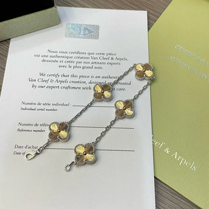 [OAK JURI] CLOVER 5 MOTIF LASER BRACELET COLLECTION