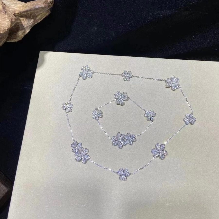 [OAK JURI]FRIVOLE SILVER 5 FLOWERS BRACELET
