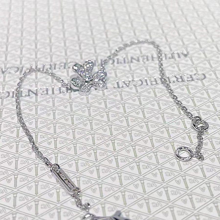 [OAK JURI]FRIVOLE SILVER FLOWER DIAMOND BRACELET